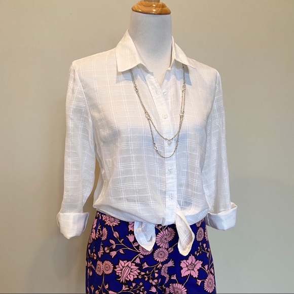 🌿White button down - Picture 3 of 6